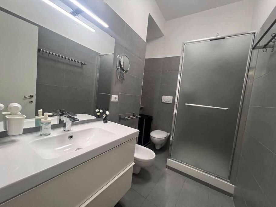 Modern Apartment In Monteverde Rome Exterior photo