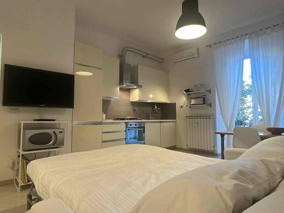 Modern Apartment In Monteverde Rome Exterior photo